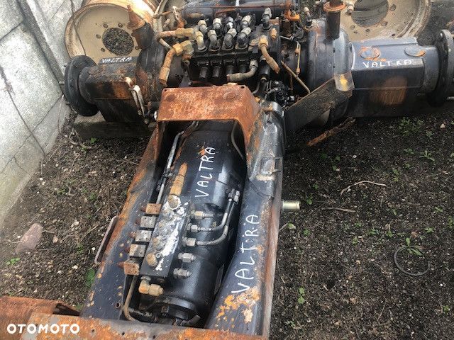Valtra T150 | T160 - Skrzynia Biegów | Zwolnica | Zwrotnica | Silnik | Most Tylni ~ [CZĘŚCI] - 1
