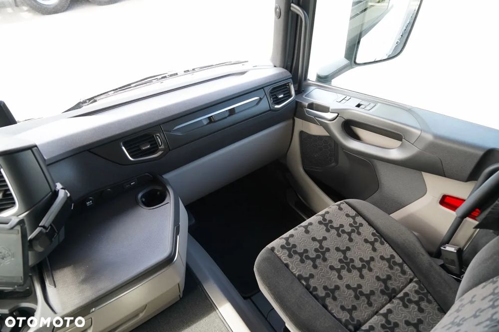 Scania R 450 / MEGA / 6x2 / FIRANKA - 8,2 m / SOLÓWKA / OŚ PODNOSZONA / MOCNA PODŁOGA / NAVI / - 30