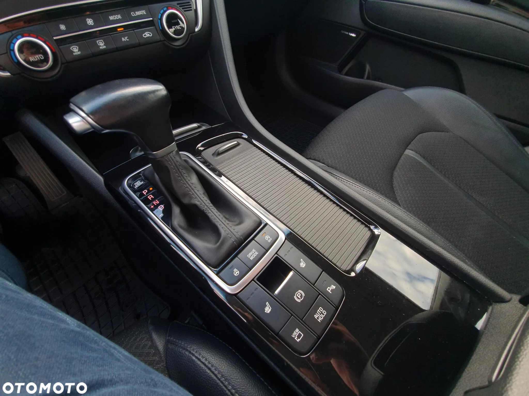 Kia Optima 1.6 T-GDI L DCT - 12