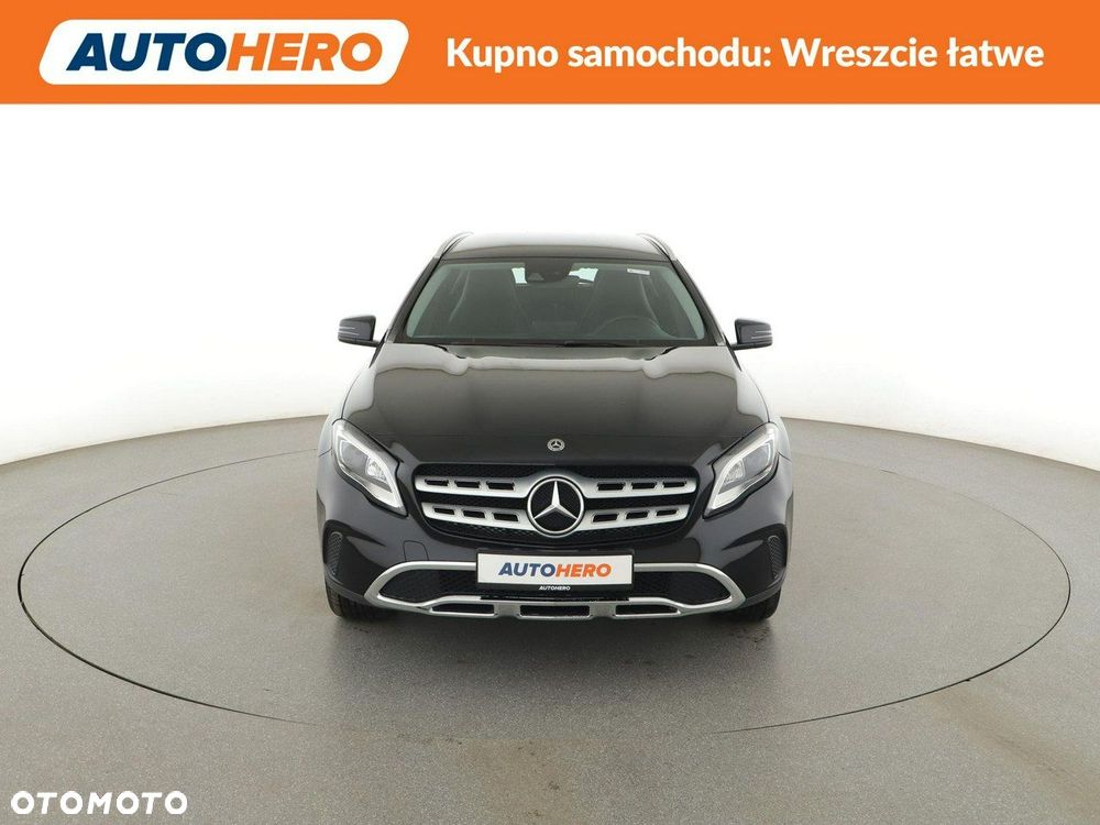 Mercedes-Benz GLA 200 7G-DCT Style - 12