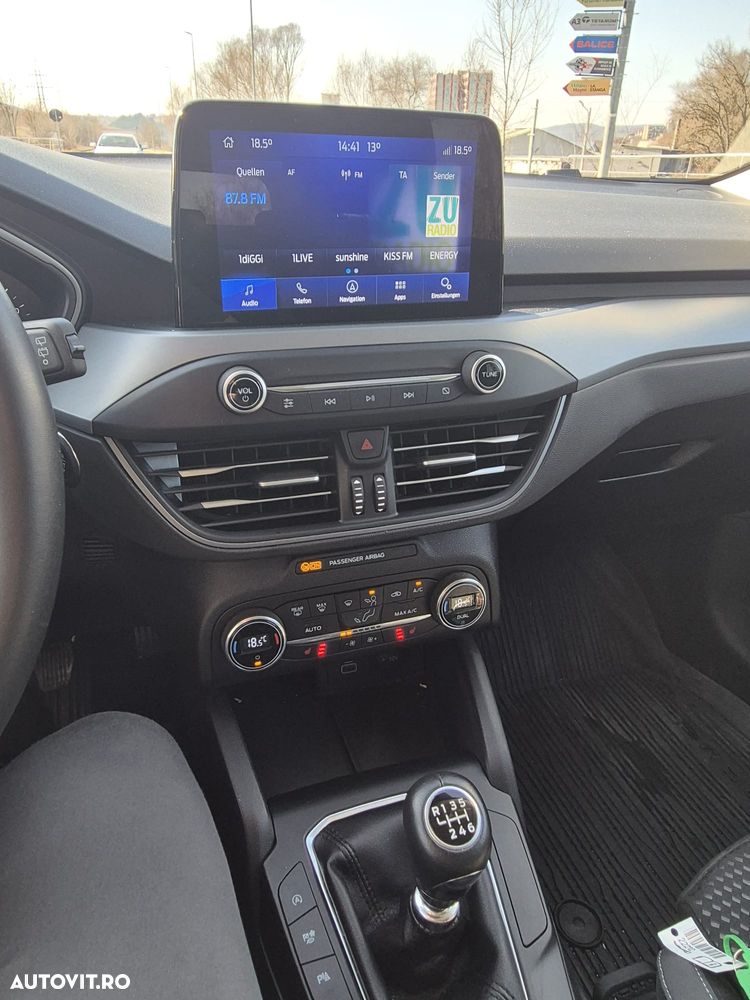 Ford Focus 1.5 EcoBlue Start-Stopp-System COOL&CONNECT DESIGN - 11