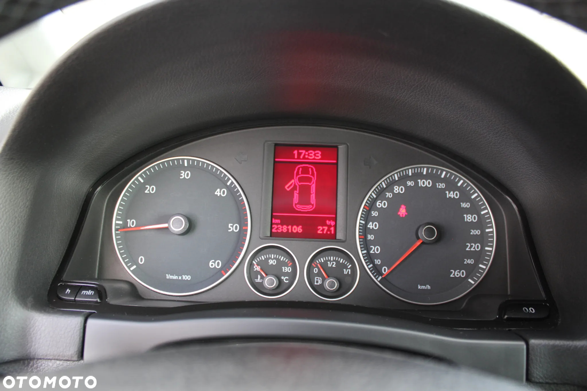 Volkswagen Golf Plus 1.9 TDI DPF Tour - 17
