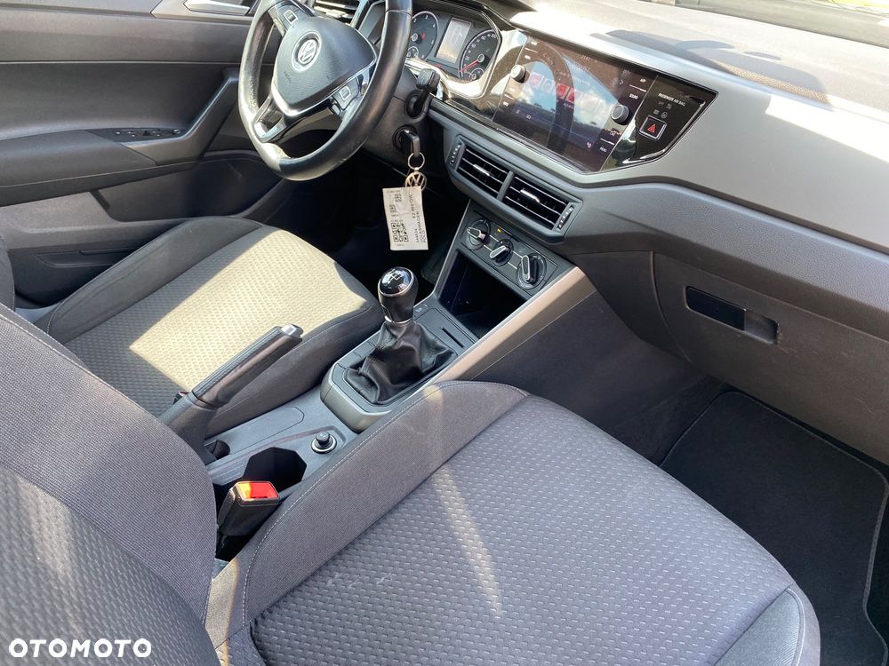 Volkswagen Polo 1.6 TDI SCR Comfortline - 16