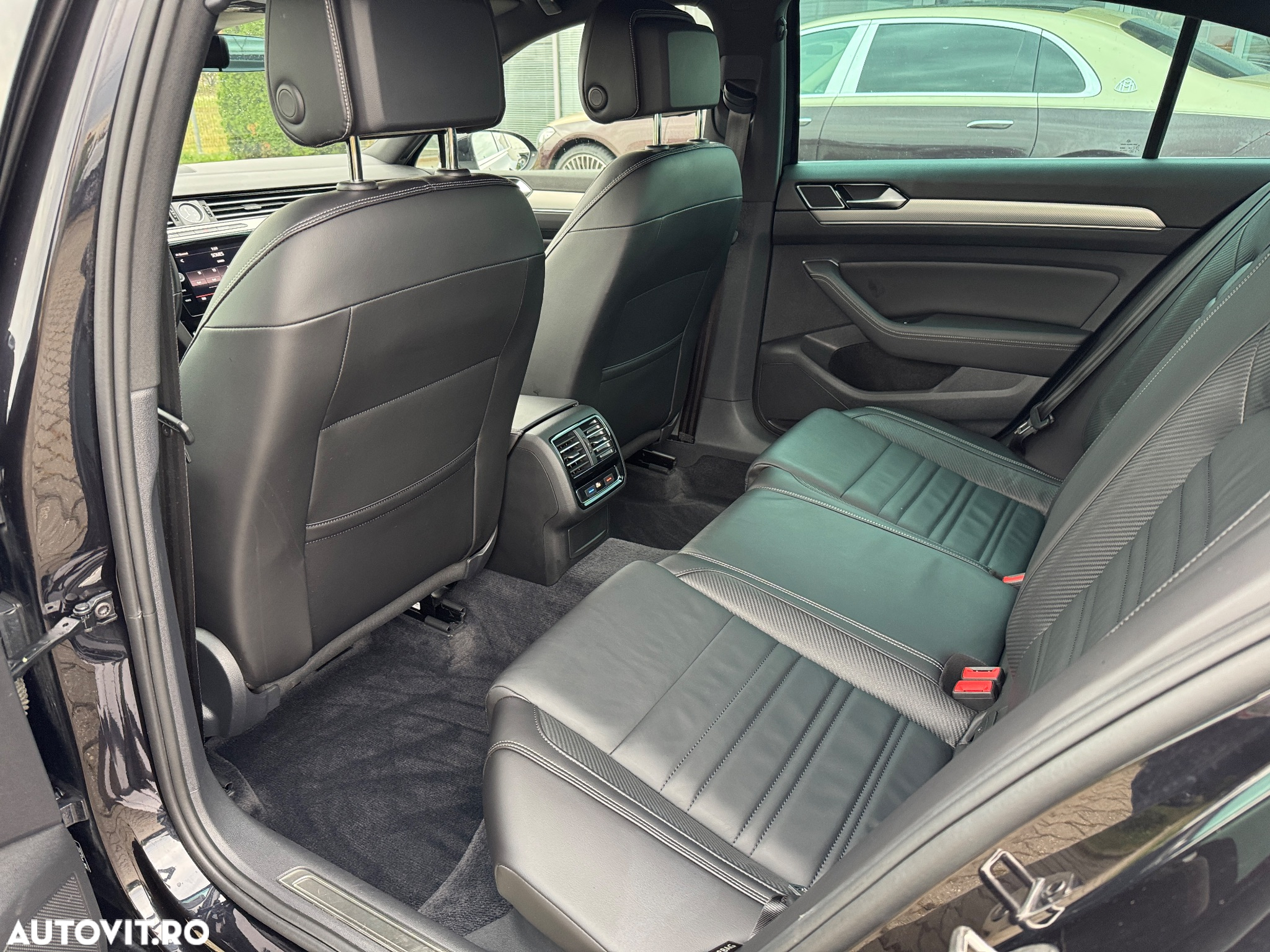 Volkswagen Passat 2.0 TDI DSG R Executive - 19