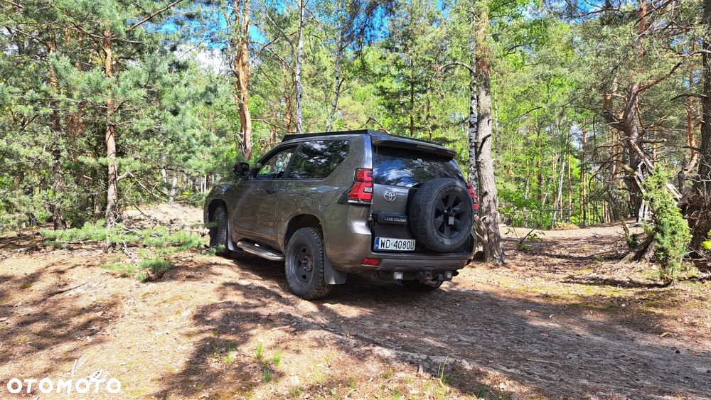 Toyota Land Cruiser LC 2.8 D-4D Entry - 3