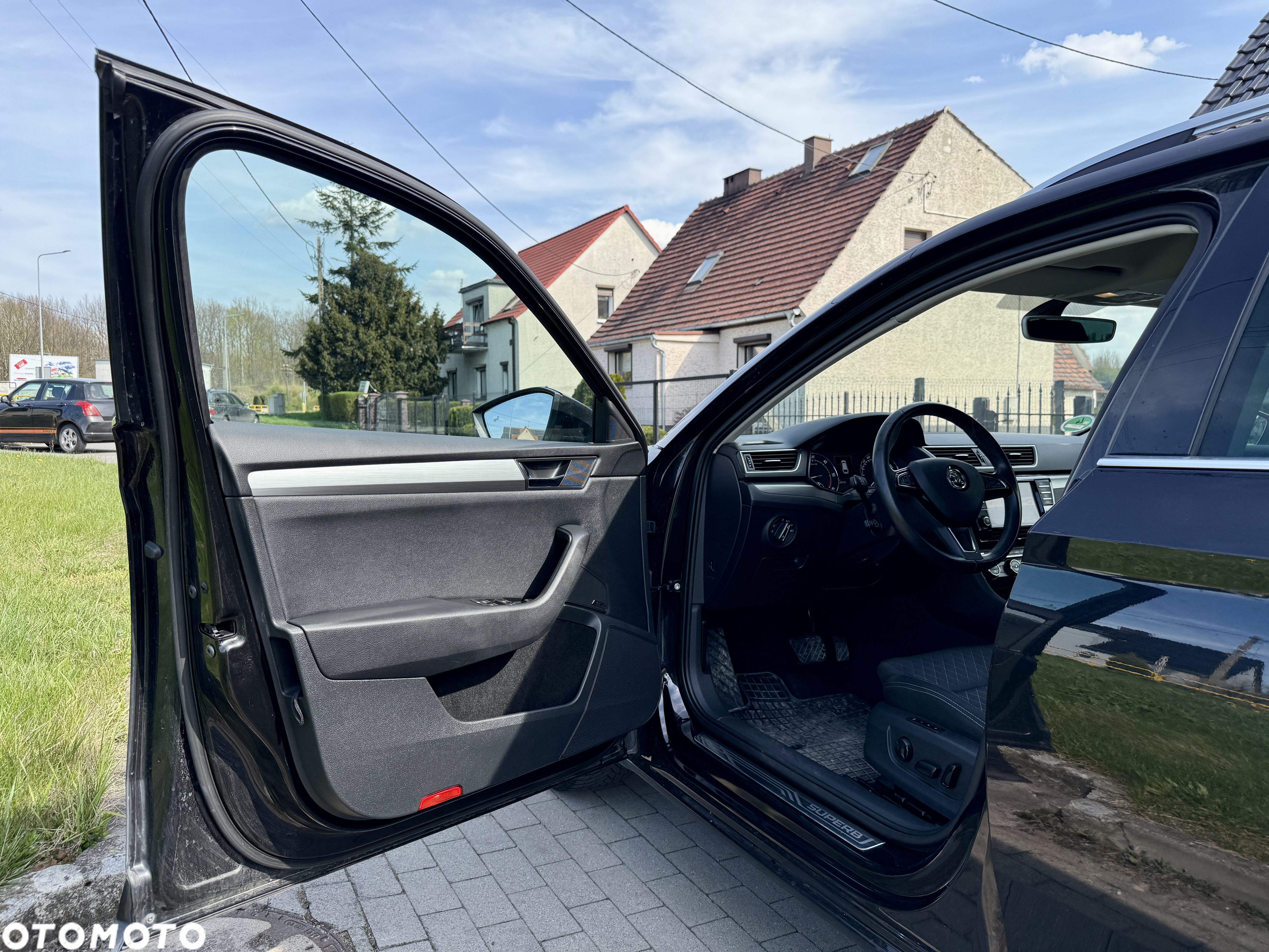 Skoda Superb Combi 1.6 TDI DSG Ambition - 29