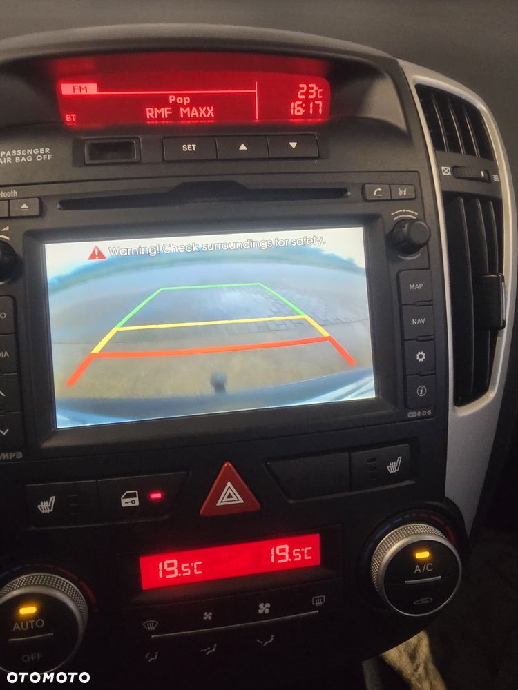 Kia Ceed - 6