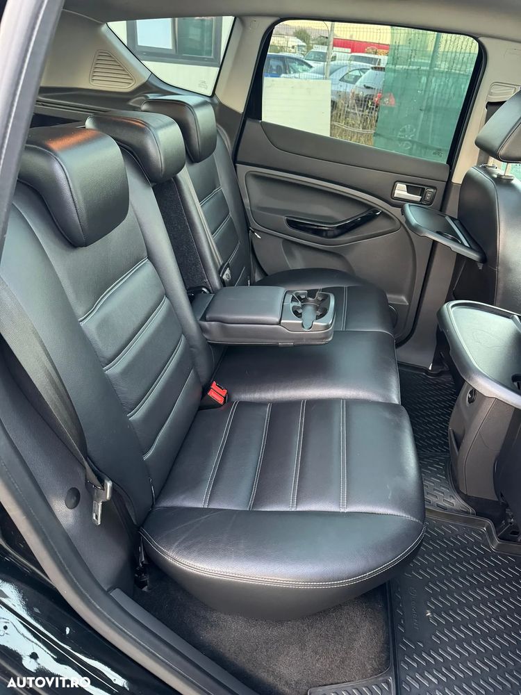 Ford Kuga - 18