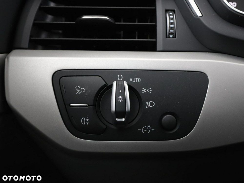 Audi A4 Allroad 45 TFSI S tronic - 36