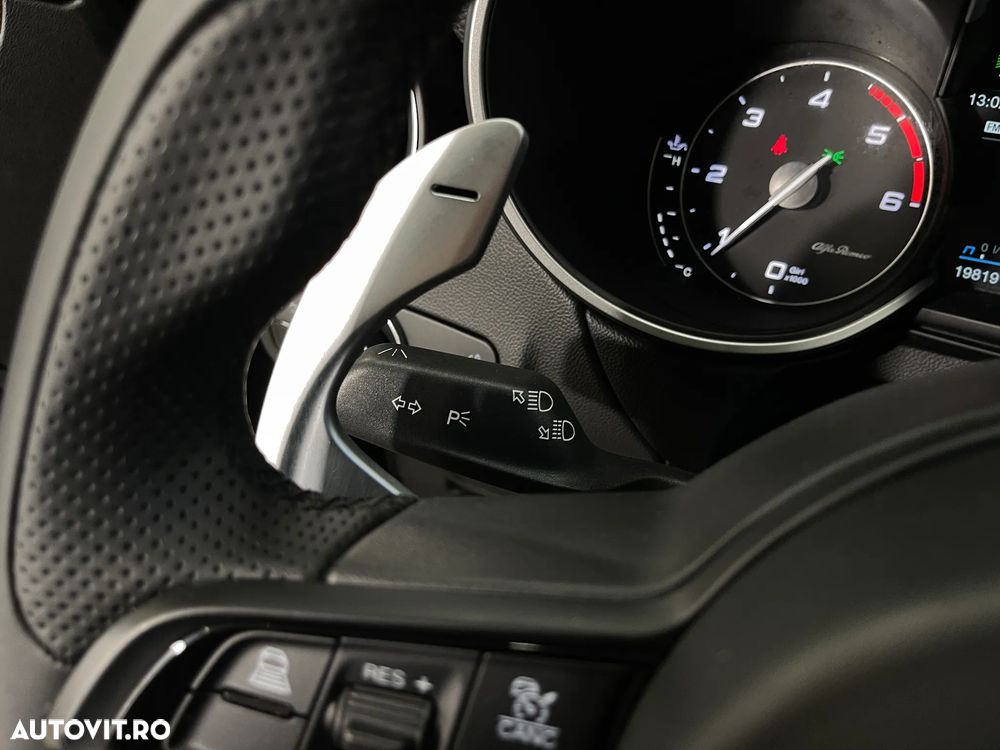 Alfa Romeo Stelvio 2.2 16V AT8 Q4 Business - 26
