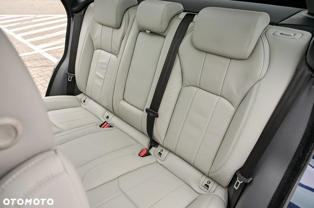 Land Rover Range Rover Evoque 2.0eD4 SE Dynamic Special Edition - 34