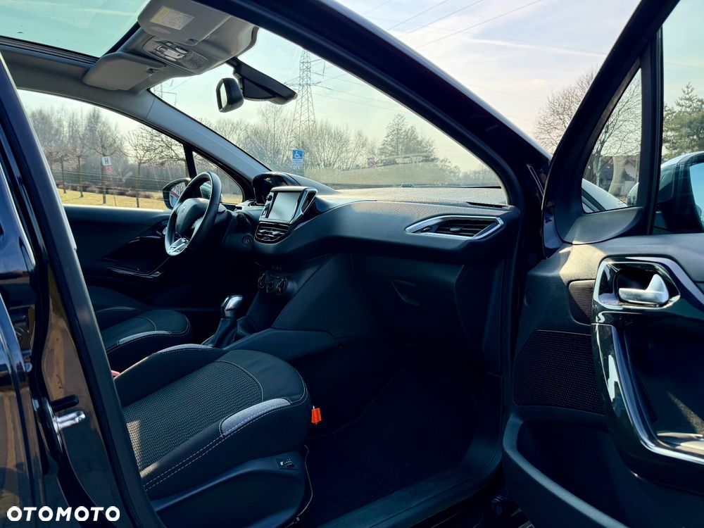 Peugeot 208 82 PureTech Style - 15