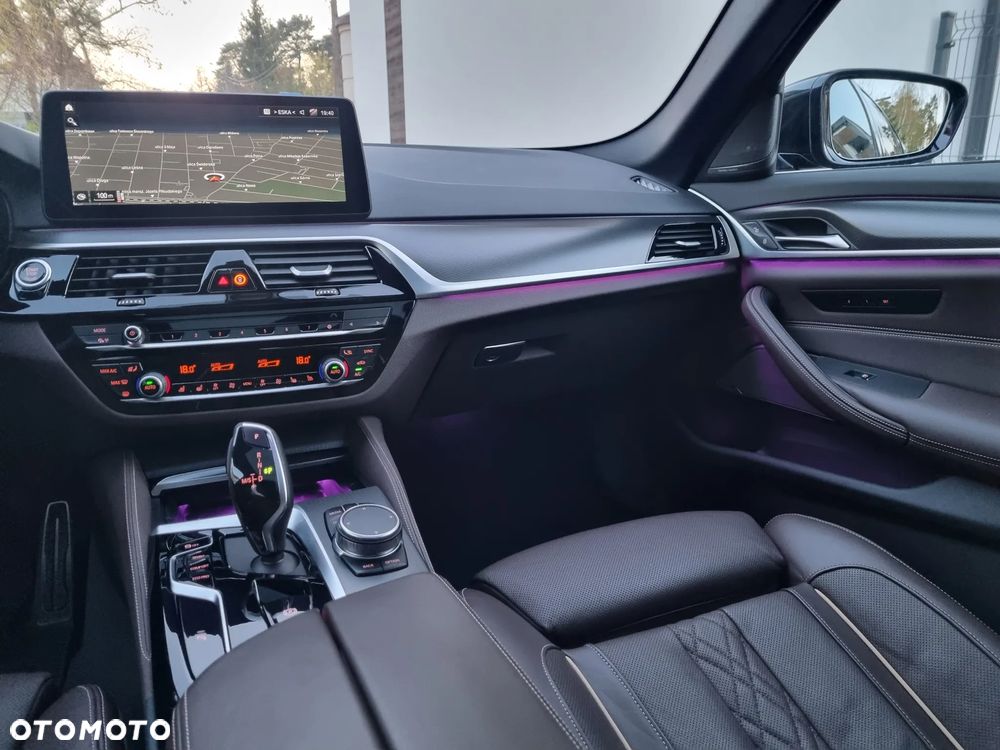 BMW Seria 5 530i xDrive mHEV M Sport sport - 25