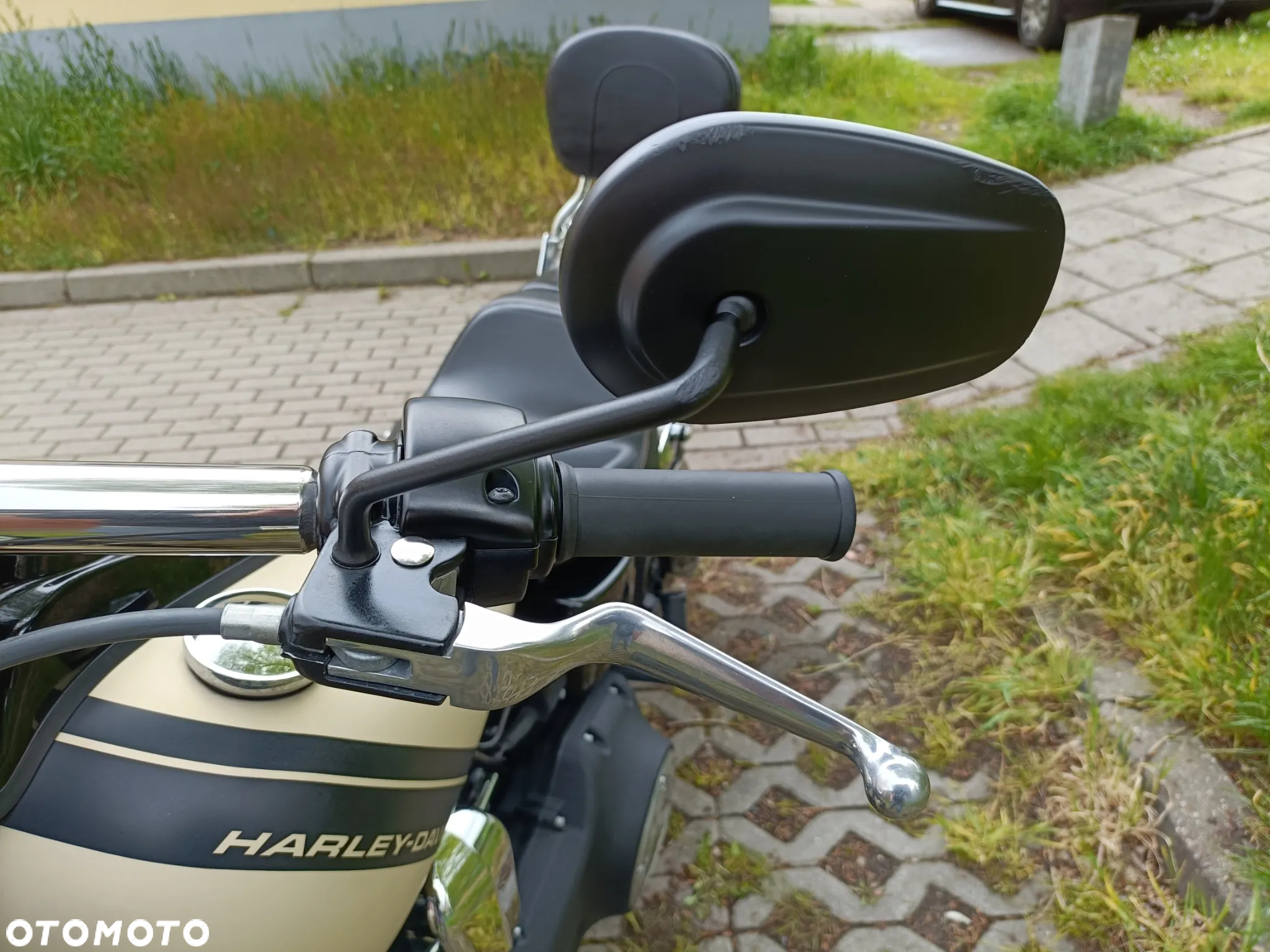 Harley-Davidson Dyna Fat Bob - 26
