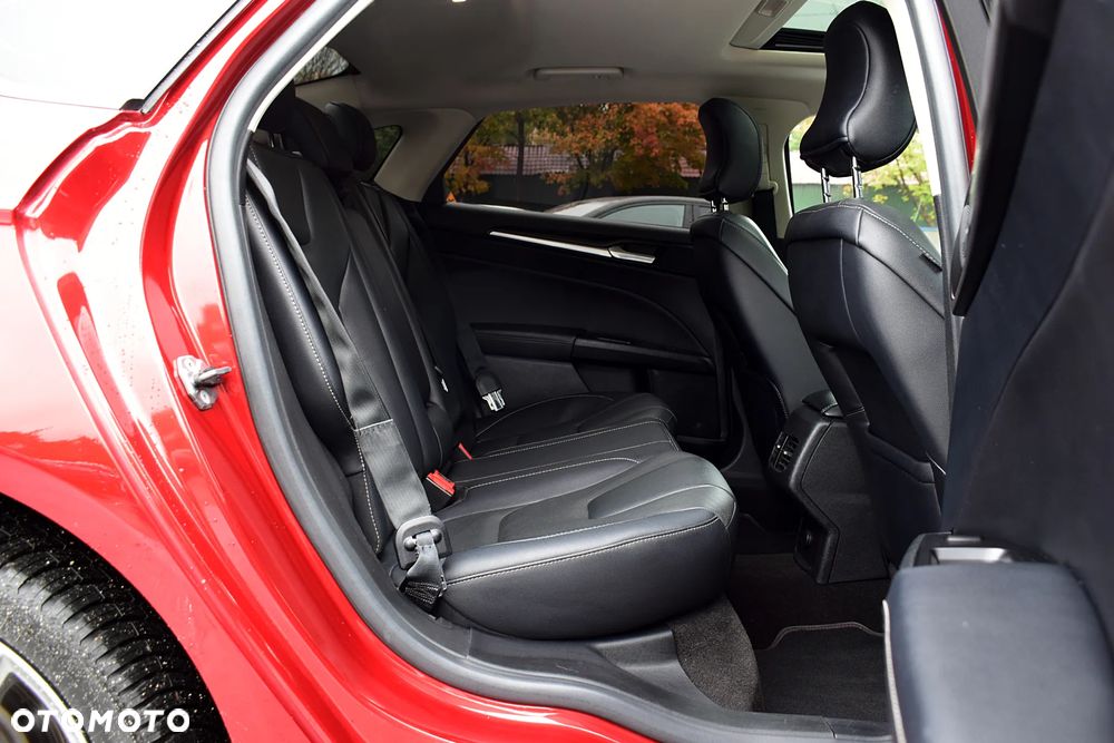 Ford Fusion - 7