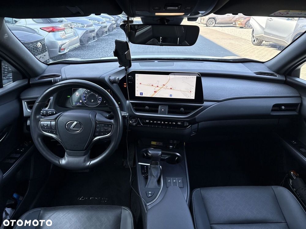 Lexus UX - 11
