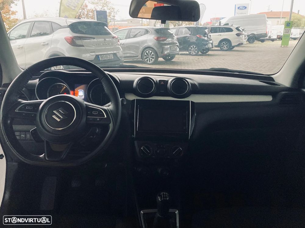 Suzuki Swift 1.2 Mild Hybrid GLX - 9