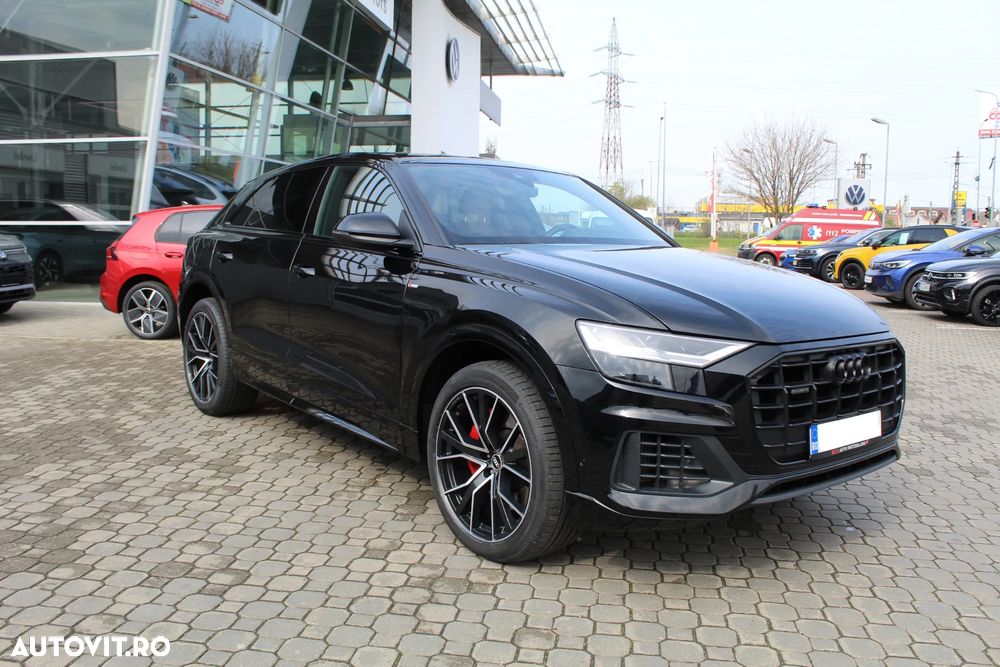 Audi Q8 55 TFSIe quattro tiptronic - 6