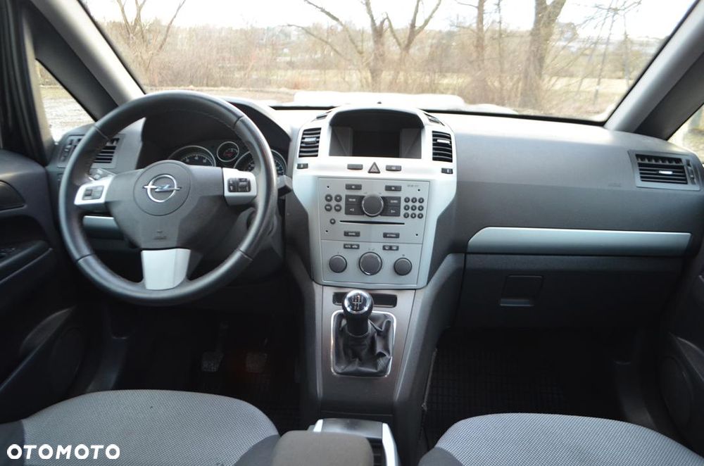 Opel Zafira 1.6 - 28