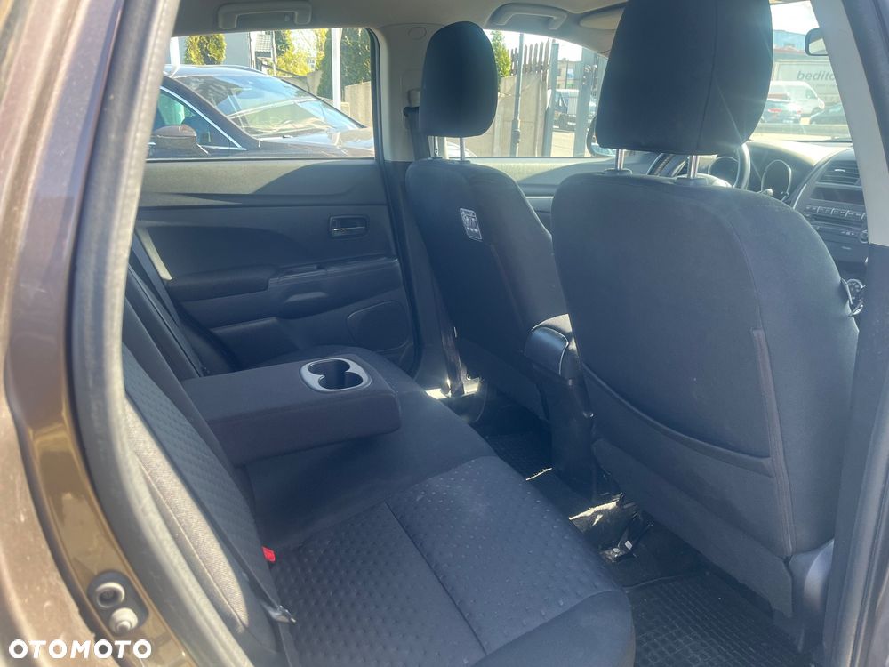 Mitsubishi ASX 1.8 DID Inform - 8