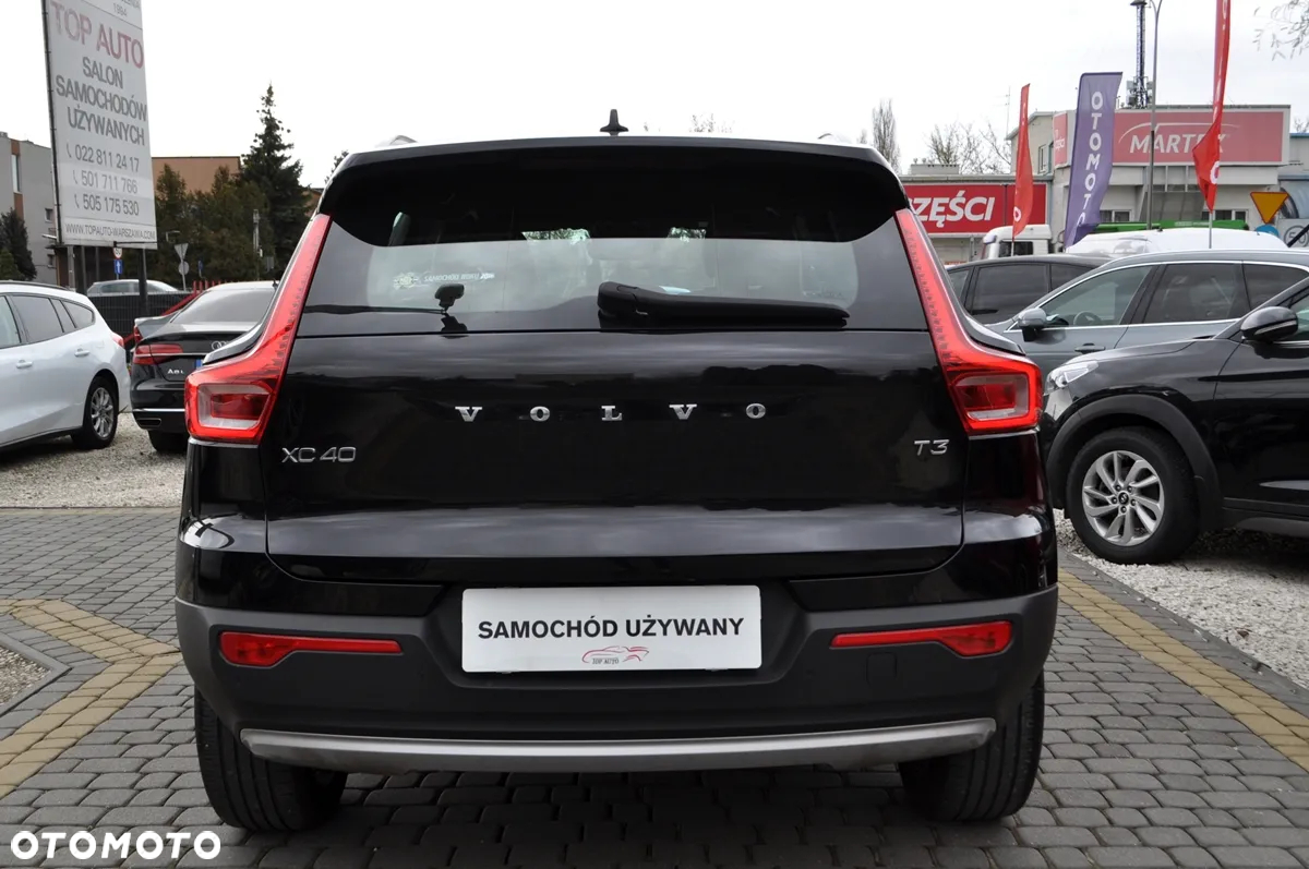 Volvo XC 40 T3 Momentum Pro - 11