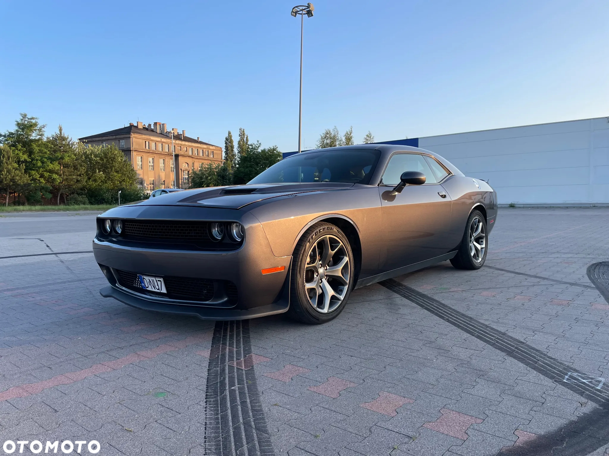 Dodge Challenger 5.7 R/T - 2