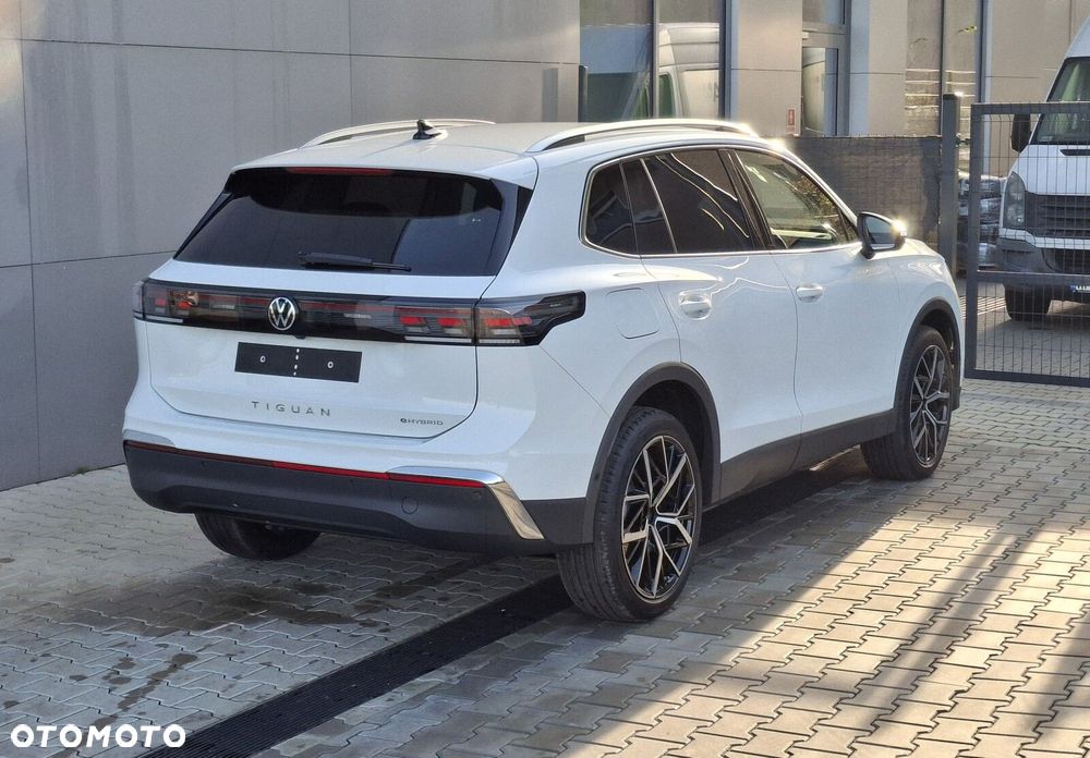 Volkswagen Tiguan - 6