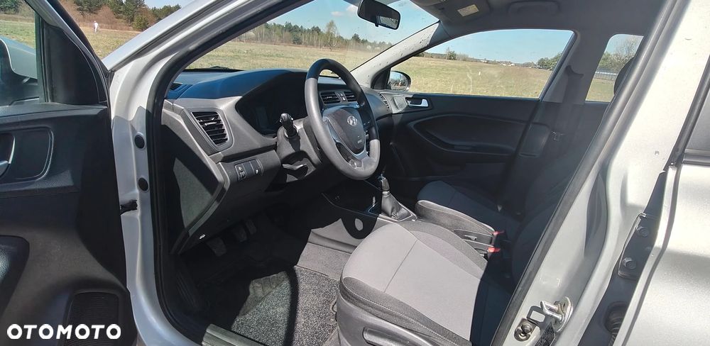 Hyundai i20 1.2 Comfort - 8