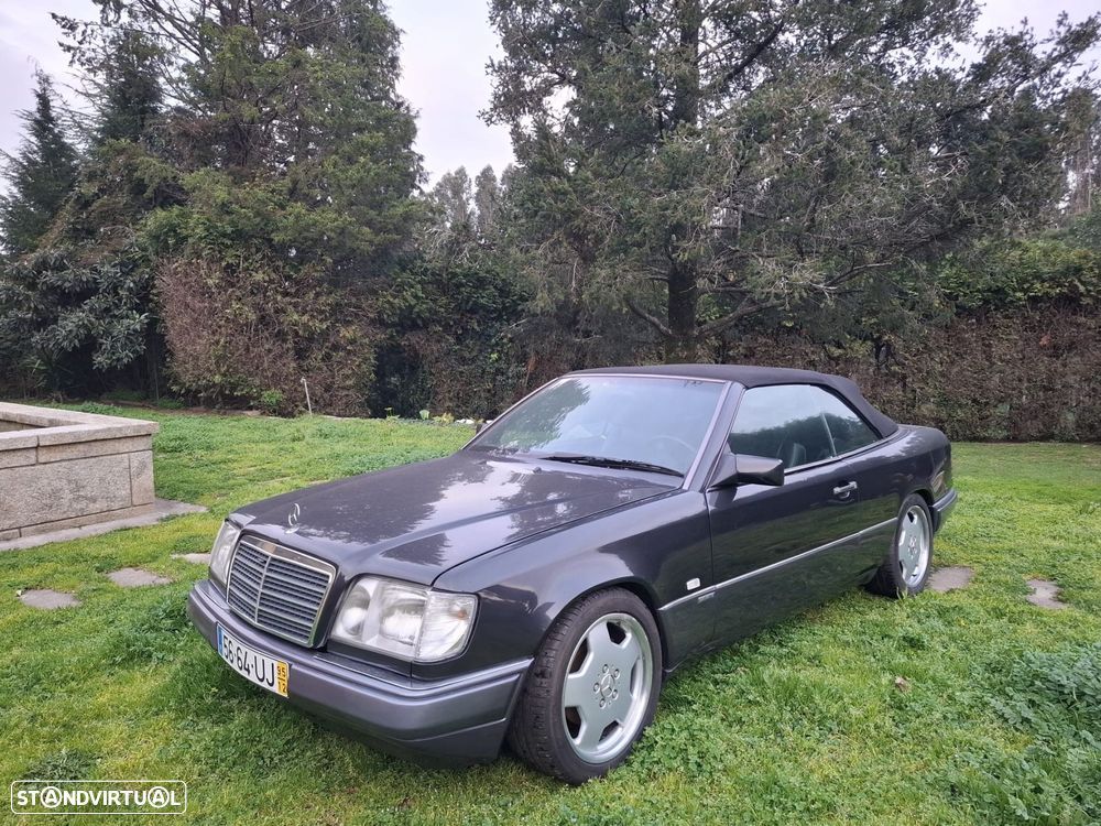 Mercedes-Benz E 200 - 13