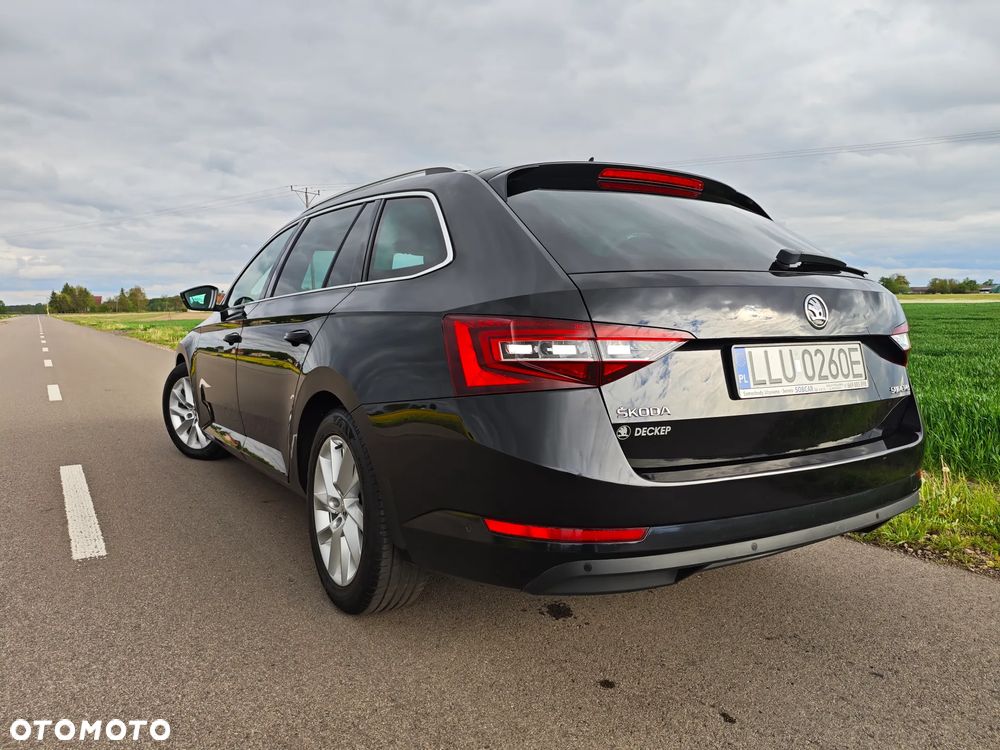 Skoda Superb 2.0 TDI DSG Ambition - 5