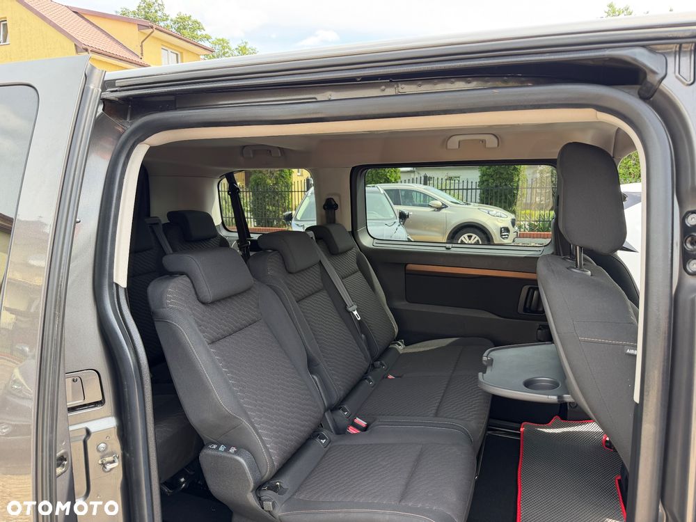 Toyota Proace Verso 2.0 D4-D Medium VIP - 17