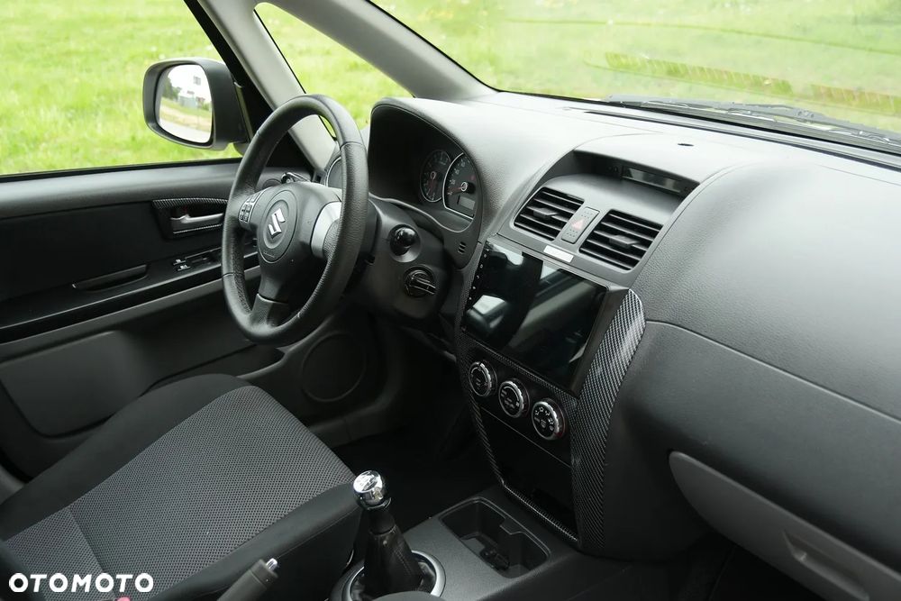 Suzuki SX4 - 21