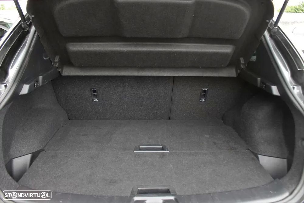 Nissan Qashqai 1.5 dCi N-Connecta - 11