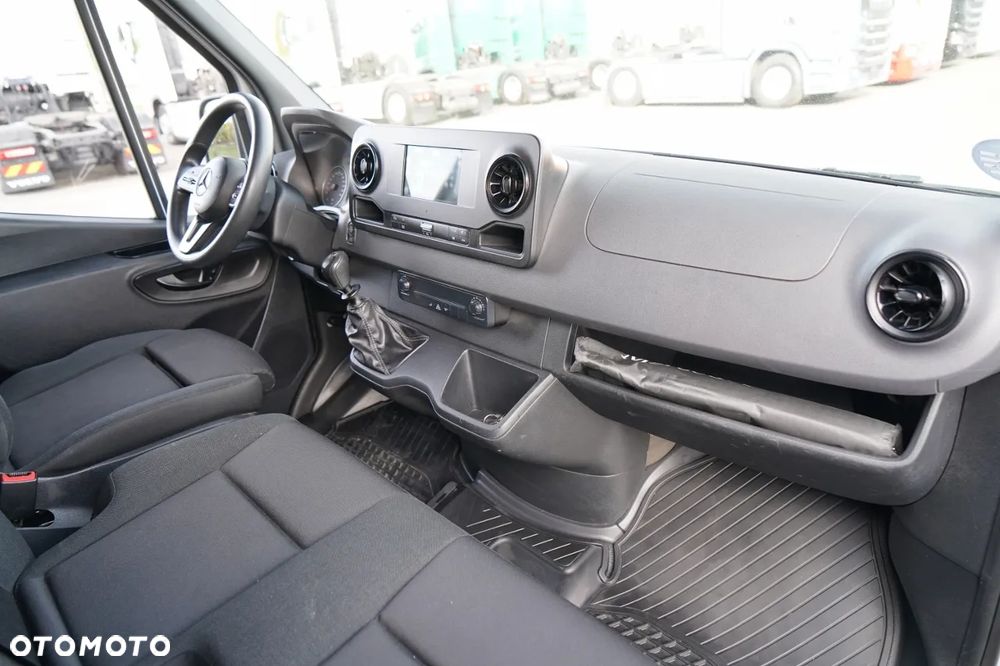 Mercedes-Benz SPRINTER 315 CDI / BLASZAK / MANUAL / KAMERA / 2023 - 33
