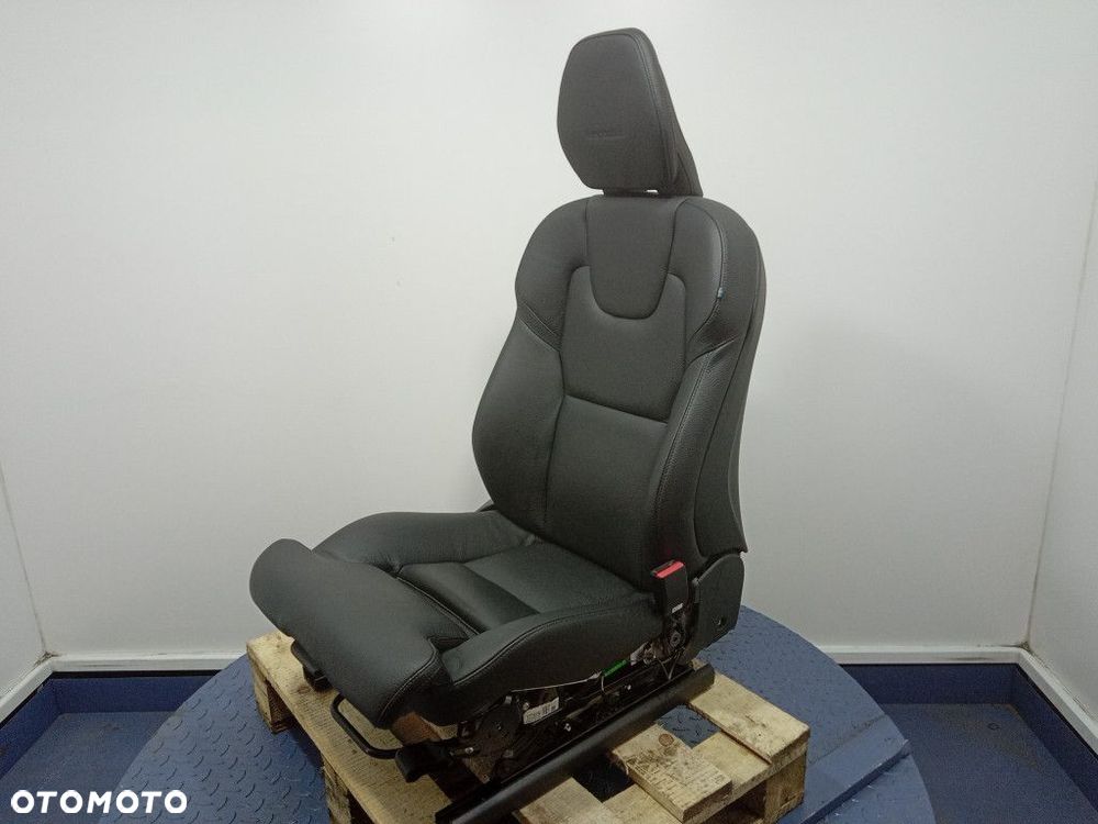 VOLVO XC60 II 17- FOTEL PASAŻERA PRAWY INSCRIPTION SKÓRA - 5