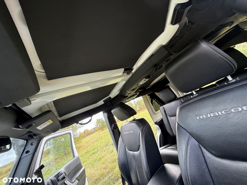 Jeep Wrangler - 36
