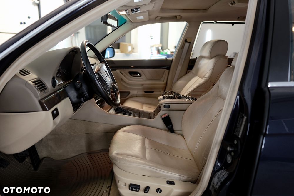 BMW Seria 7 740iL - 14