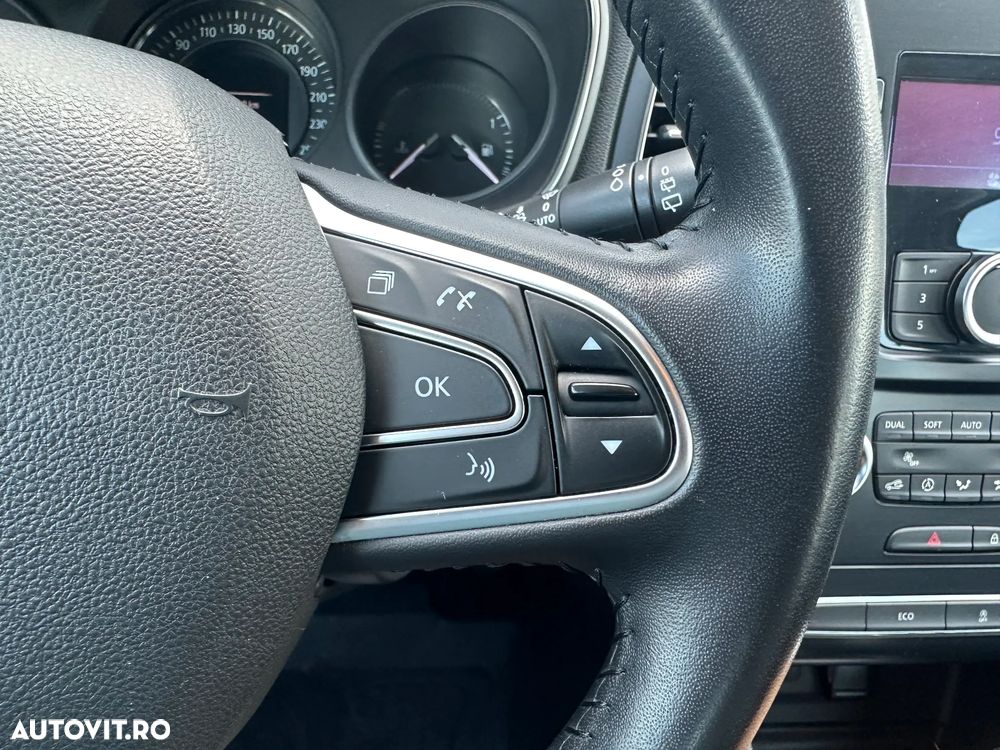 Renault Megane Blue dCi 116 EDC Zen - 16