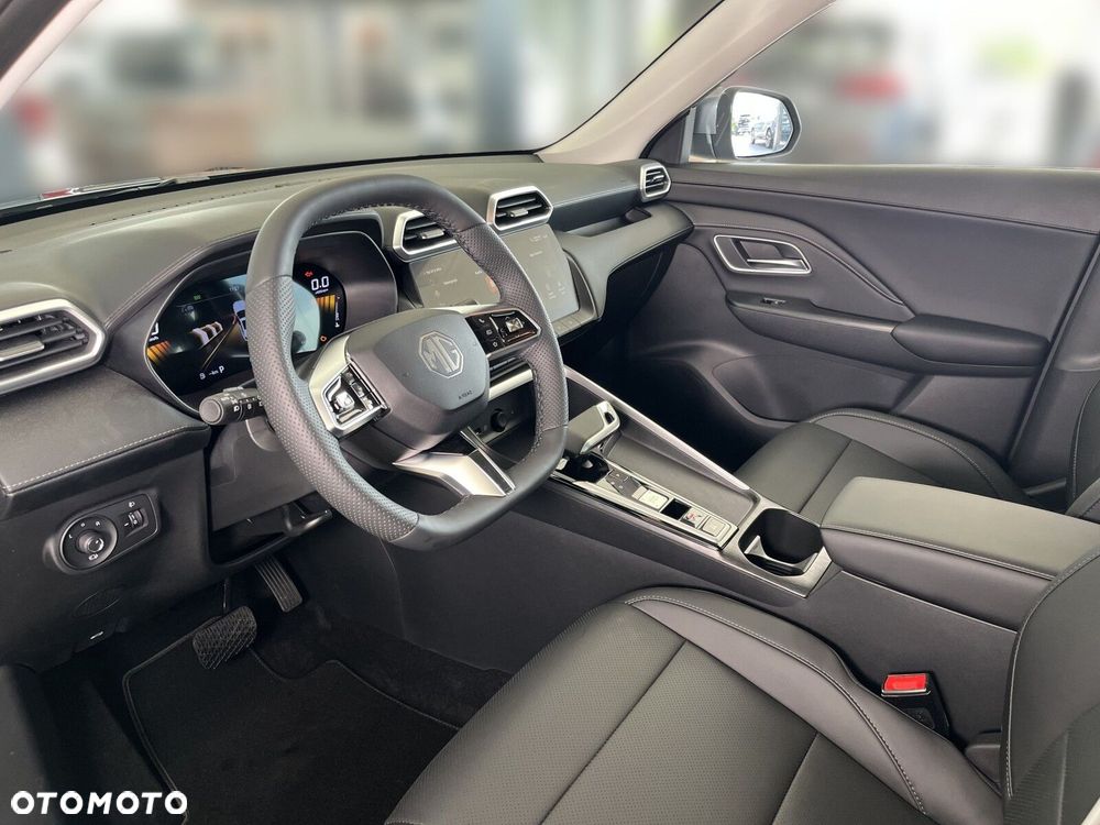 MG ZS Hybrid+ - 11