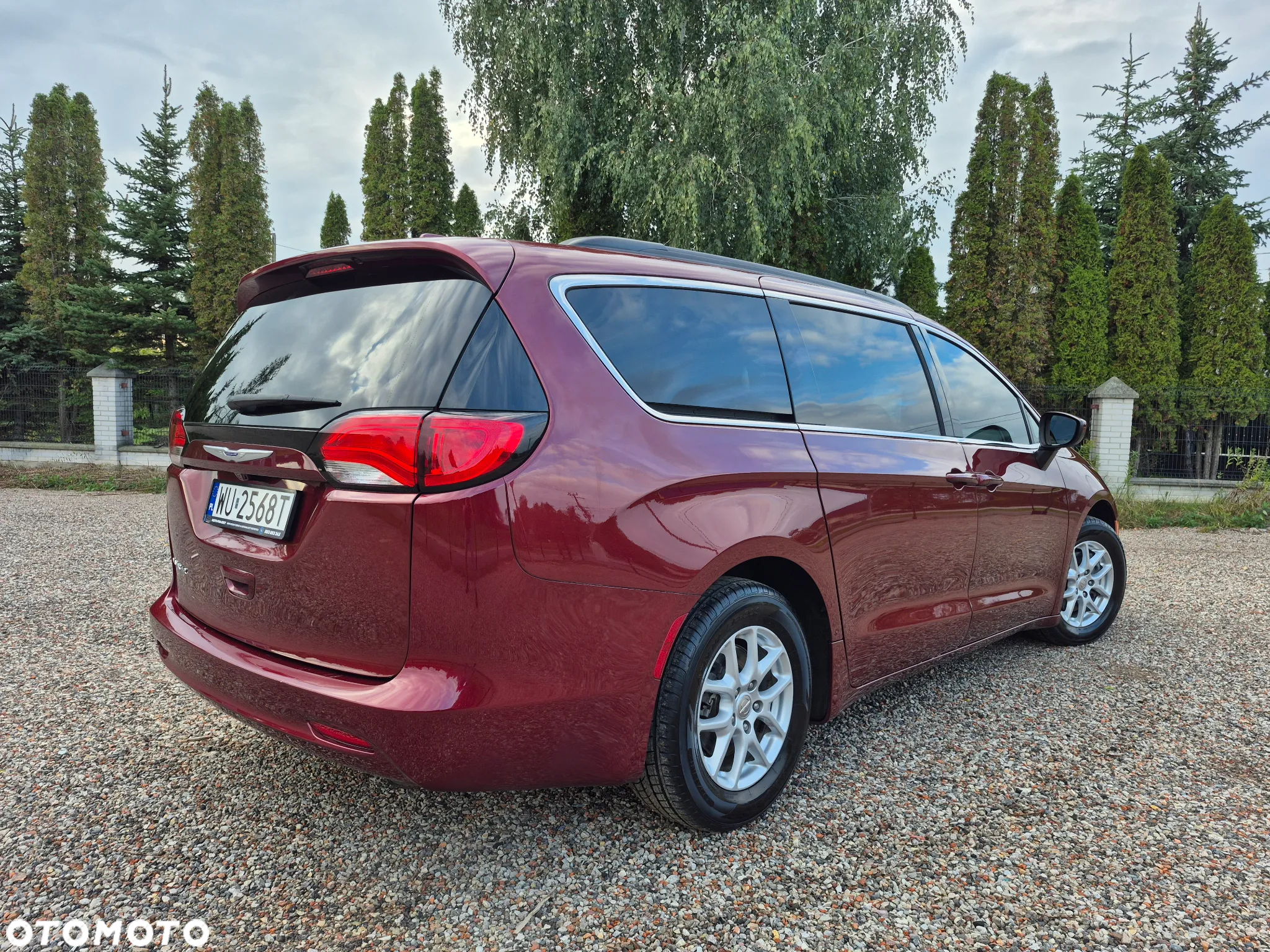 Chrysler Pacifica - 3