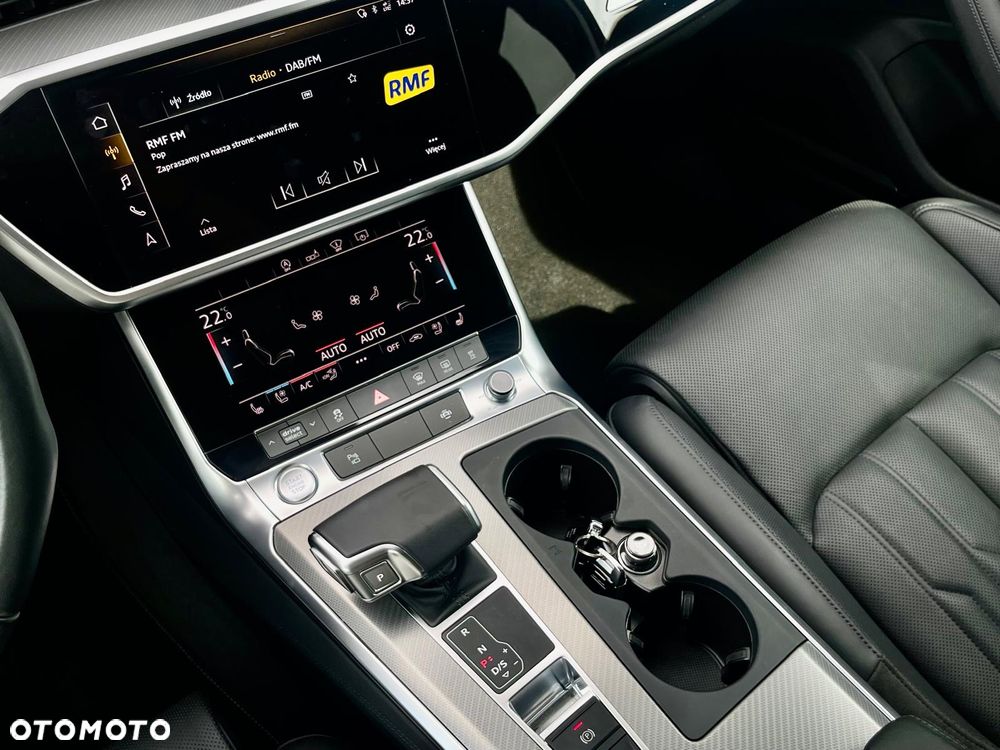 Audi A6 Avant 40 TDI quattro S tronic design - 13