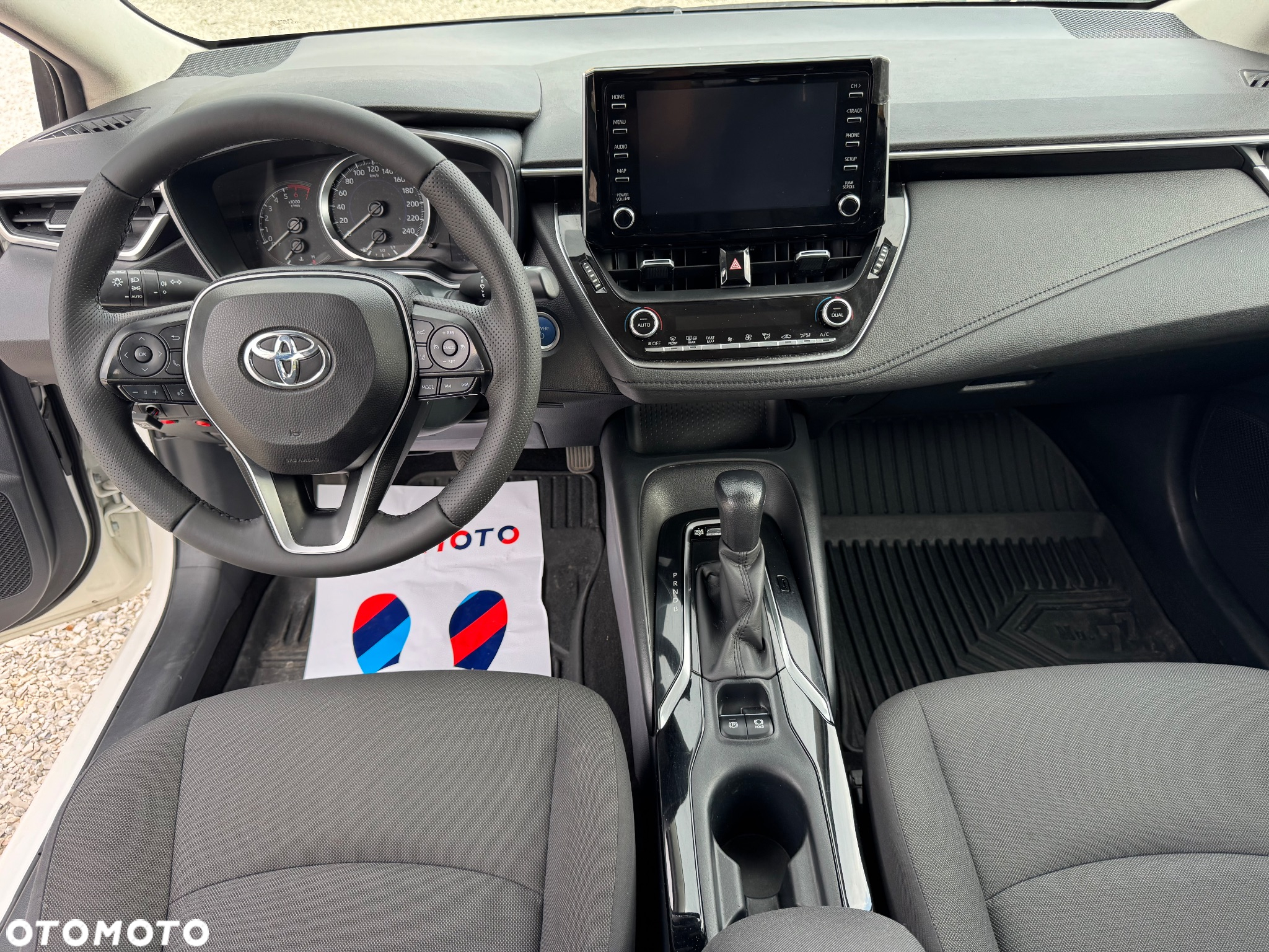 Toyota Corolla 1.8 Hybrid Active - 14