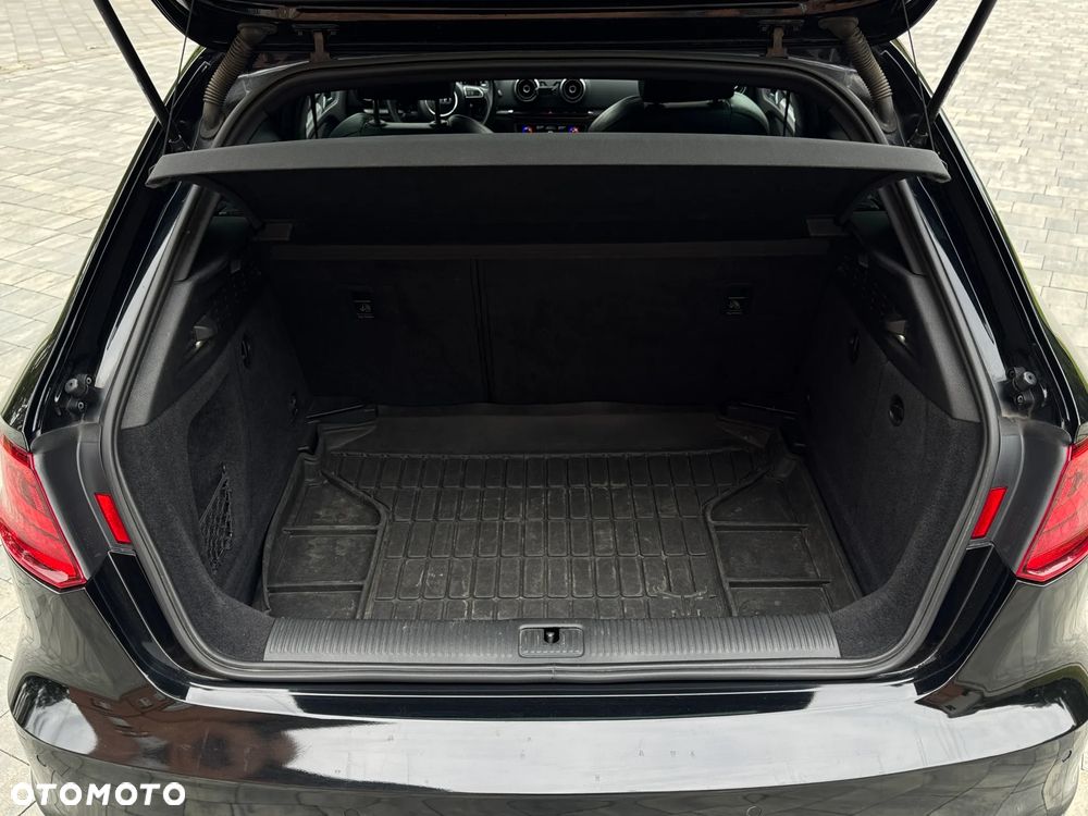 Audi A3 Sportback 2.0 TDI S tronic S line Sportpaket - 32