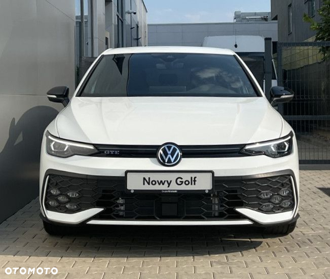 Volkswagen Golf - 2