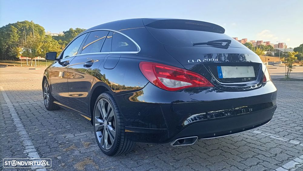 Mercedes-Benz CLA 200 d Shooting Brake - 22