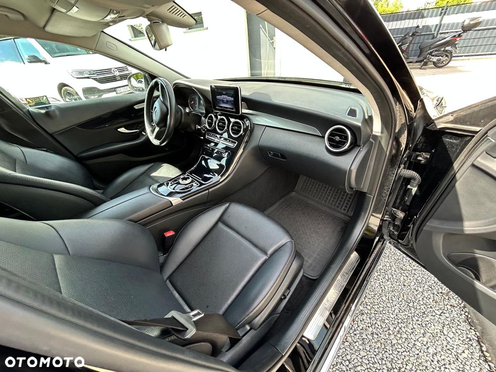 Mercedes-Benz Klasa C 160 9G-TRONIC - 23