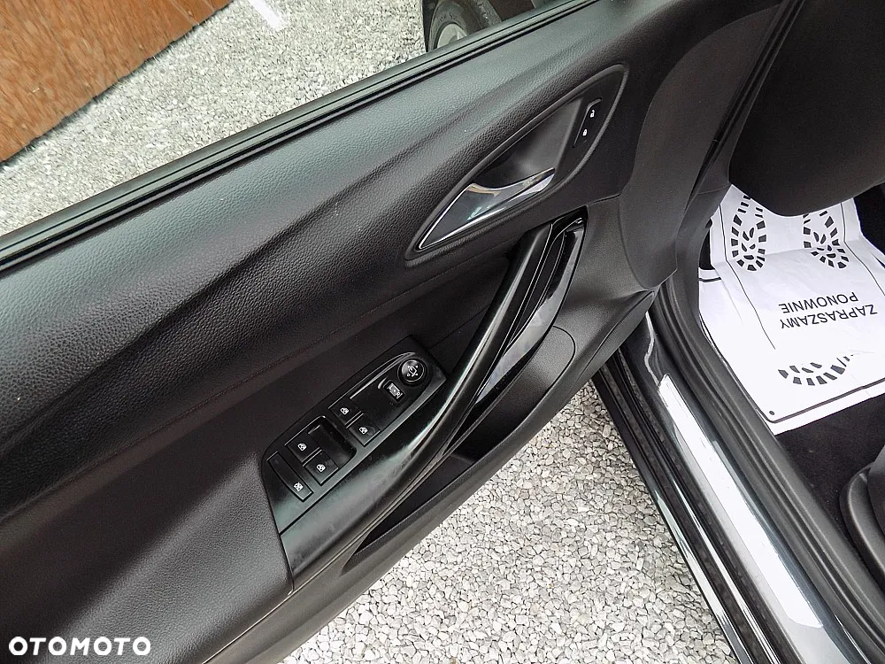 Opel Astra 1.4 Turbo Sports Tourer Innovation - 9