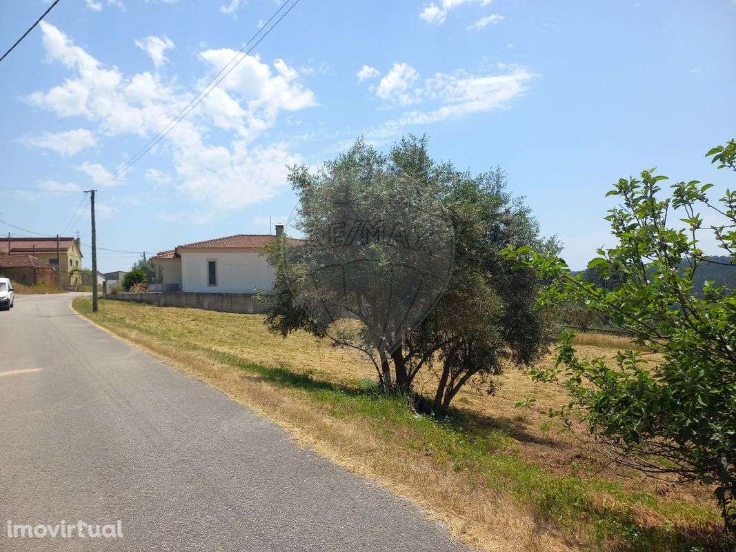 Terreno  para venda - Grande imagem: 2/3