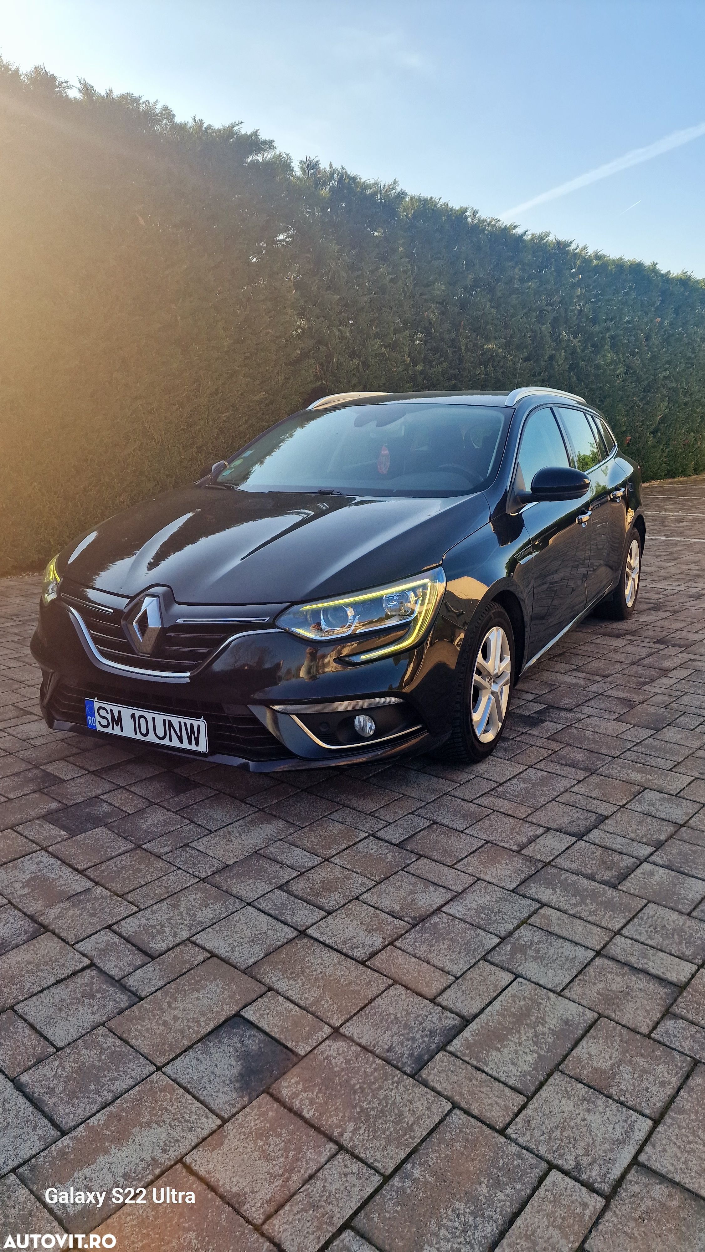 Renault Megane Estate Blue dCI Intens - 1