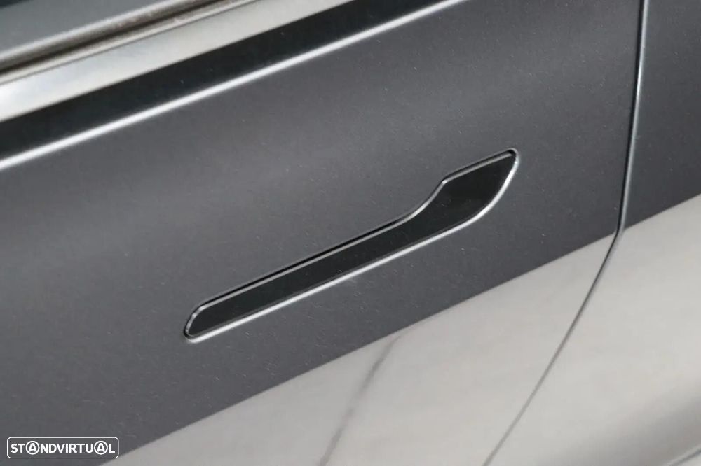 Tesla Model 3 Long Range AWD Dual Motor Performance — fotografia 6
